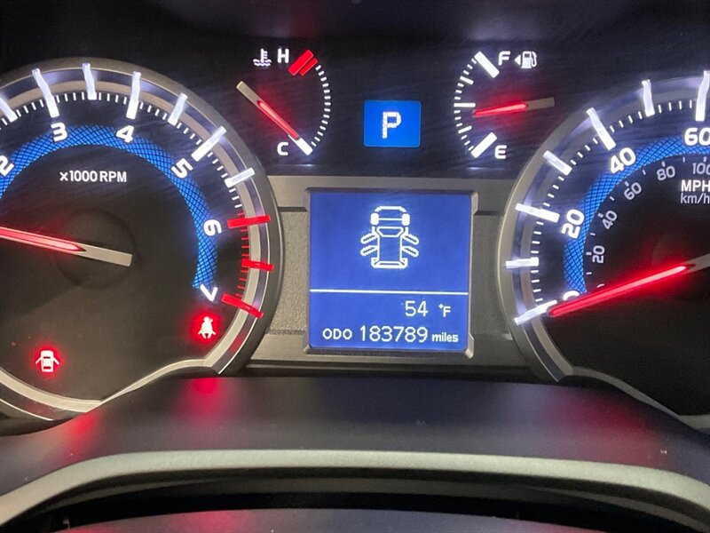 2018 Toyota 4Runner SR5 Sport Utility 4X4 / Backup Camera / LIFTED  / ZERO RUST / LIFTED w. NEW WHEELS - Photo 52 - Gladstone, OR 97027