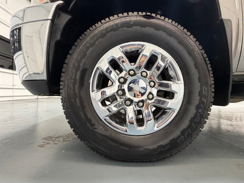 2012 Chevrolet Silverado 2500 LT CREW CAB 4X4 / 6.6L DURAMAX / NEW TIRES / Leather / Heated seats / Backup Cam - Photo 37 - Gladstone, OR 97027