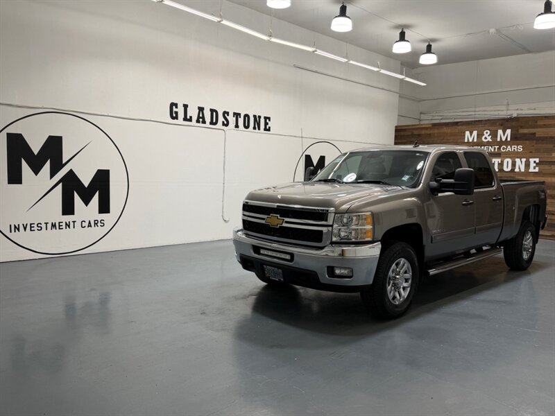 2012 Chevrolet Silverado 2500 LT CREW CAB 4X4 / 6.6L DURAMAX / NEW TIRES / Leather / Heated seats / Backup Cam - Photo 43 - Gladstone, OR 97027