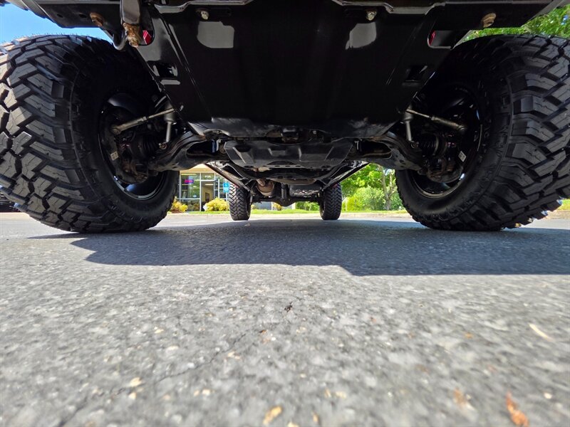 2018 Toyota Tacoma TRD Off-Road 4X4 / CRAWL CONTROL / REAR DIFF LOCK / NEW LIFT KIT / NEW FUEL WHEELS / NEW TIRES / LOADED / ZERO RUST - Photo 56 - Portland, OR 97217