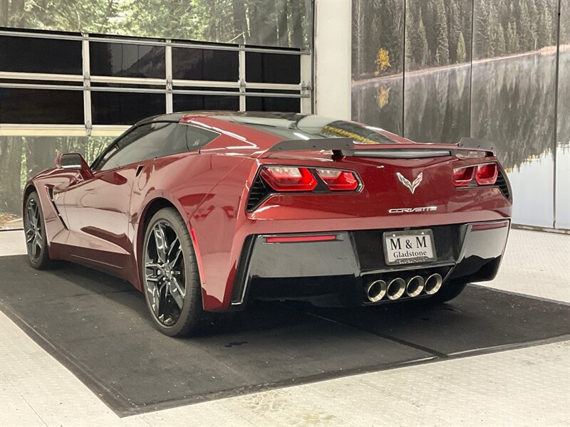 2019 Chevrolet Corvette Stingray Z51 2LT Preferred Group / 9,000 MILES  / 1-OWNER LOCAL CAR / Removable Transparent Roof Panel / LIKE NEW CONDITION !! - Photo 7 - Gladstone, OR 97027