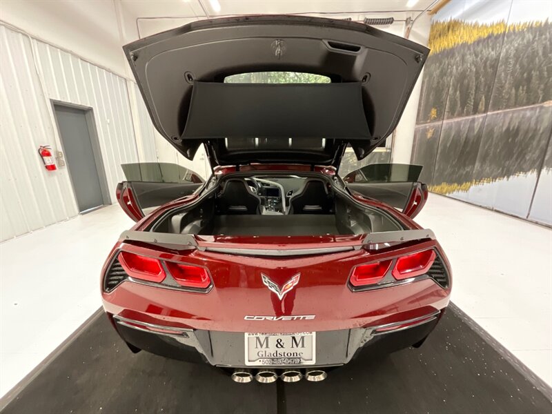 2019 Chevrolet Corvette Stingray Z51 2LT Preferred Group / 9,000 MILES  / 1-OWNER LOCAL CAR / Removable Transparent Roof Panel / LIKE NEW CONDITION !! - Photo 39 - Gladstone, OR 97027