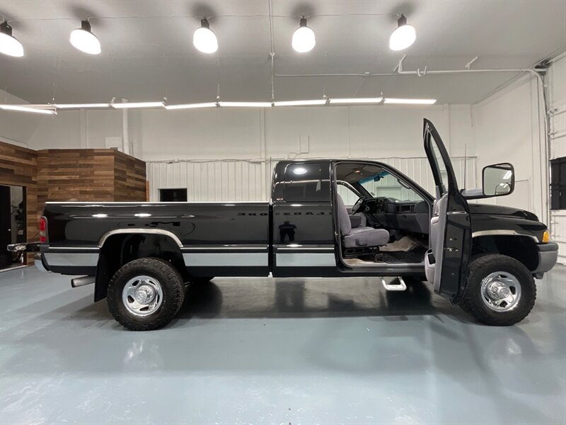 1997 Dodge Ram 2500 4X4 / 5.9L DIESEL / 12-VALVE / 5-SPEED/ 107K MILES  / ZERO RUST - Photo 48 - Gladstone, OR 97027