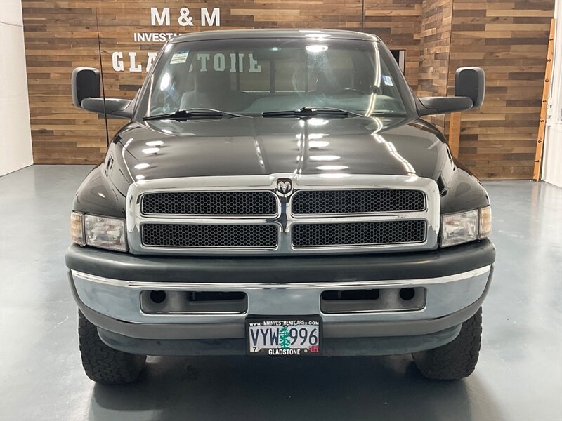 1997 Dodge Ram 2500 4X4 / 5.9L DIESEL / 12-VALVE / 5-SPEED/ 107K MILES  / ZERO RUST - Photo 5 - Gladstone, OR 97027