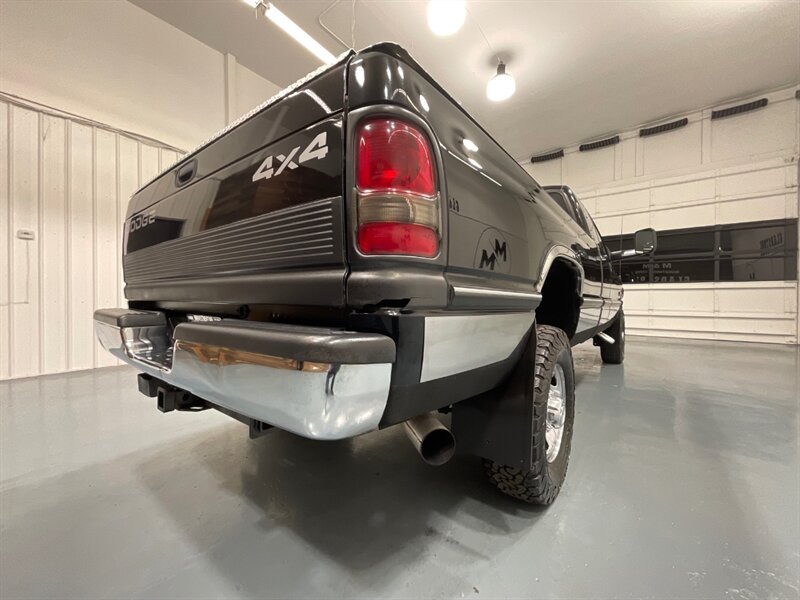 1997 Dodge Ram 2500 4X4 / 5.9L DIESEL / 12-VALVE / 5-SPEED/ 107K MILES  / ZERO RUST - Photo 49 - Gladstone, OR 97027