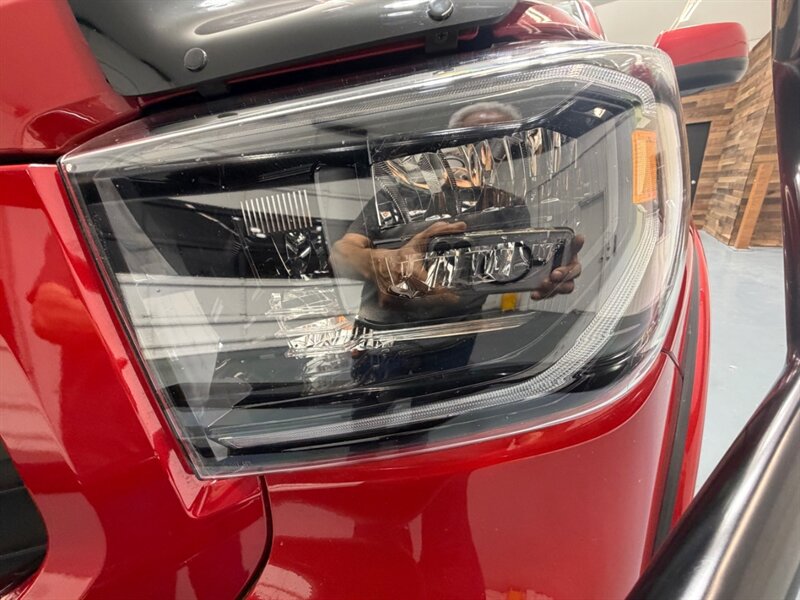 2021 Toyota Tundra 1794 Edition 5.7L V8 / 4X4 / CREW CAB / LEATHER / ZERO RUST / NEW TIRES / EXCLT COND - Photo 57 - Gladstone, OR 97027