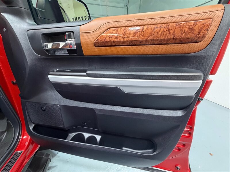 2021 Toyota Tundra 1794 Edition 5.7L V8 / 4X4 / CREW CAB / LEATHER / ZERO RUST / NEW TIRES / EXCLT COND - Photo 39 - Gladstone, OR 97027