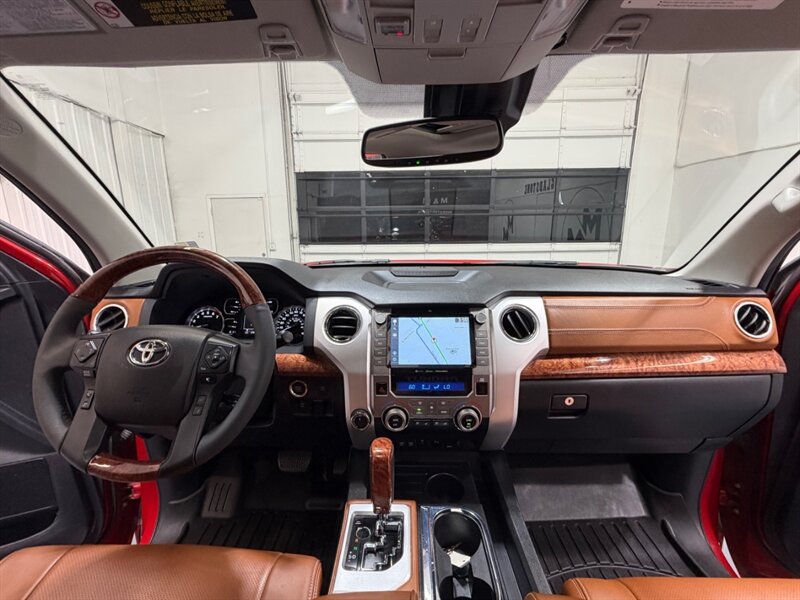 2021 Toyota Tundra 1794 Edition 5.7L V8 / 4X4 / CREW CAB / LEATHER / ZERO RUST / NEW TIRES / EXCLT COND - Photo 15 - Gladstone, OR 97027