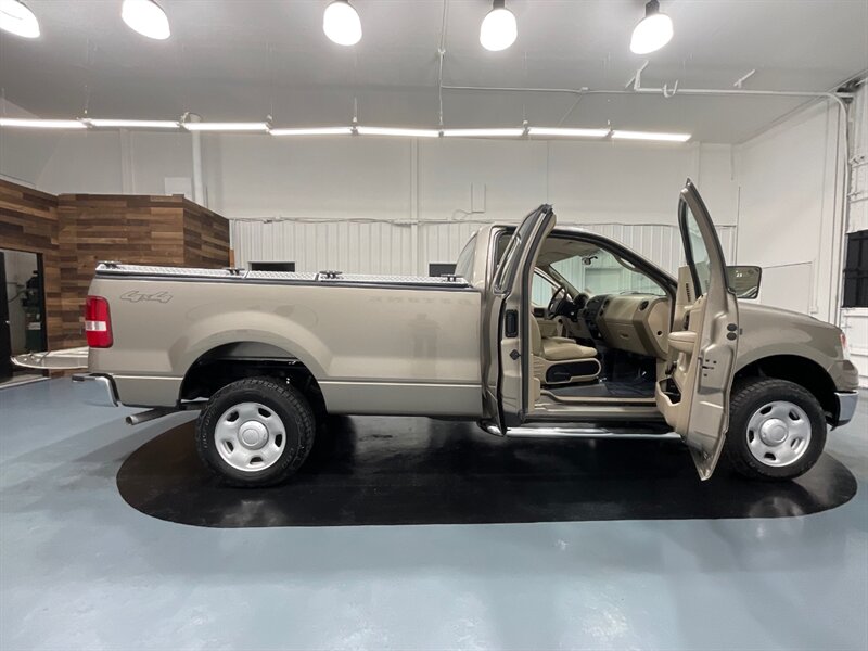 2004 Ford F-150 Regular Cab 4X4 / 4.6L V8 / 1-OWNER/ 31K MILES  / NO RUST / Excel Cond - Photo 22 - Gladstone, OR 97027