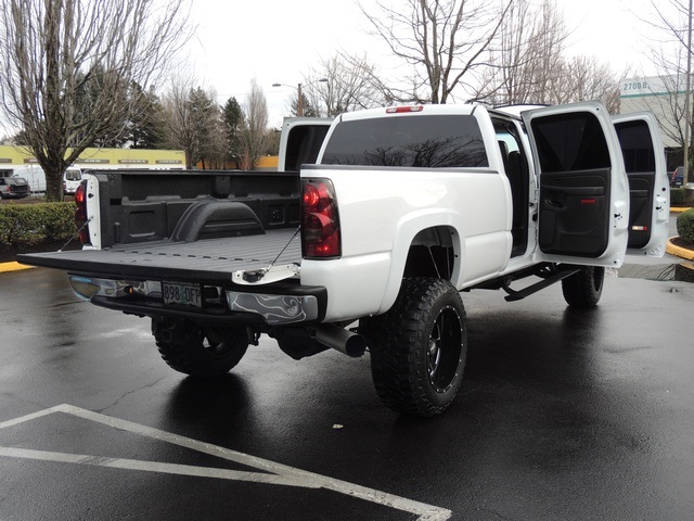 2007 Chevrolet Silverado 2500 LT3 / 4X4 / 6.6L Duramax Diesel / LBZ / LIFTED   - Photo 28 - Portland, OR 97217