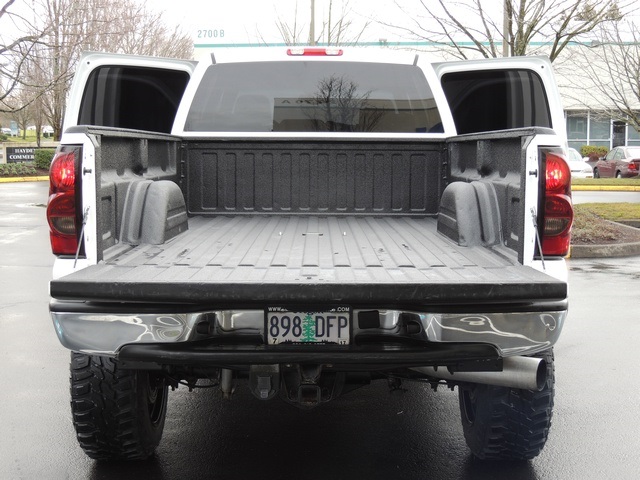 2007 Chevrolet Silverado 2500 LT3 / 4X4 / 6.6L Duramax Diesel / LBZ / LIFTED   - Photo 24 - Portland, OR 97217