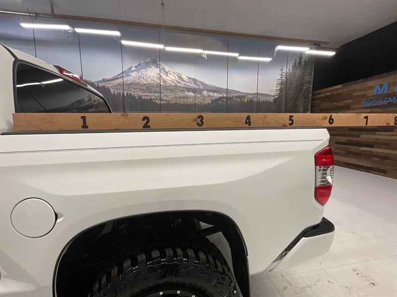 2014 Toyota Tundra Platinum CrewMax 4X4 / 5.7L / LIFTED w. NEW TIRES  / LIFTED w. NEW WHEELS & TIRES / Sunroof / Leather w. Heated & Cooled Seats / SHARP & CLEAN / 90,000 MILES - Photo 27 - Gladstone, OR 97027