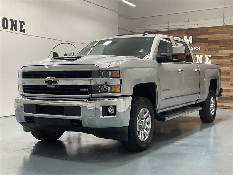 2017 Chevrolet Silverado 2500 LTZ Crew Cab 4X4 / 6.6L DURAMAX DIESEL / Z71 OFFRD  / Leather w. Heated & Cooled Seats / ZERO RUST - Photo 52 - Gladstone, OR 97027