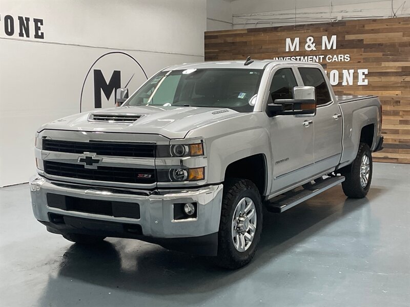 2017 Chevrolet Silverado 2500 LTZ Crew Cab 4X4 / 6.6L DURAMAX DIESEL / Z71 OFFRD  / Leather w. Heated & Cooled Seats / ZERO RUST - Photo 1 - Gladstone, OR 97027