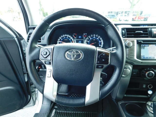 2018 Toyota 4Runner PREMIUM 4WD HEATED LEATHER 3RD SEAT/ NAV / LIFTED   - Photo 39 - Portland, OR 97217