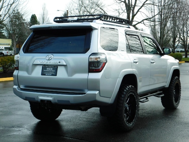 2018 Toyota 4Runner PREMIUM 4WD HEATED LEATHER 3RD SEAT/ NAV / LIFTED   - Photo 8 - Portland, OR 97217