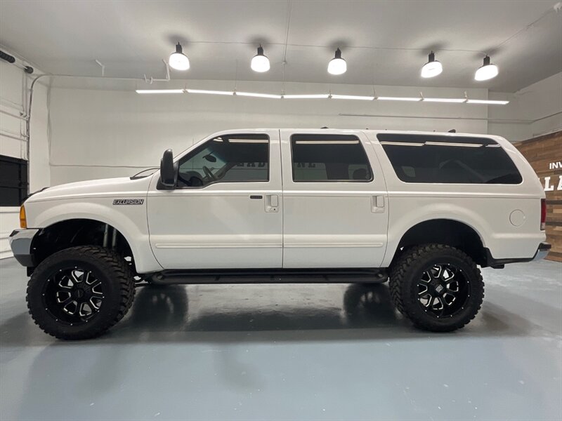 2000 Ford Excursion XLT 4X4 / 7.3L DIESEL / Leather / LIFTED/NEW TIRES  / ZERO RUST / 3RD ROW SEAT / 35 " MUD TIRES / 156K MILES - Photo 3 - Gladstone, OR 97027