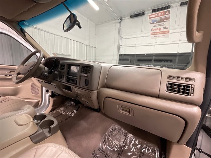 2000 Ford Excursion XLT 4X4 / 7.3L DIESEL / Leather / LIFTED/NEW TIRES  / ZERO RUST / 3RD ROW SEAT / 35 " MUD TIRES / 156K MILES - Photo 37 - Gladstone, OR 97027