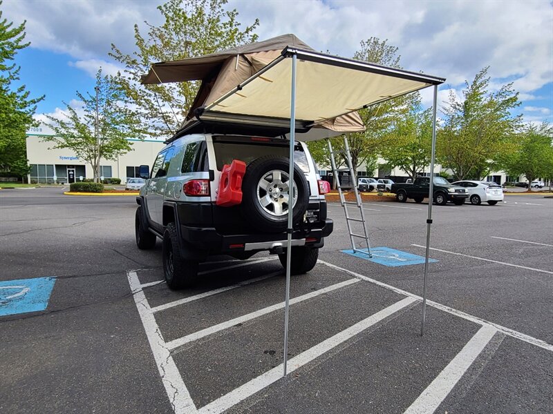 2007 Toyota FJ Cruiser  / 4.0L / V6 / E-LOCKER / FRESH TRADE / Excellent Service History - Photo 7 - Portland, OR 97217