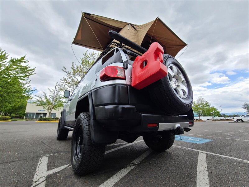 2007 Toyota FJ Cruiser  / 4.0L / V6 / E-LOCKER / FRESH TRADE / Excellent Service History - Photo 11 - Portland, OR 97217