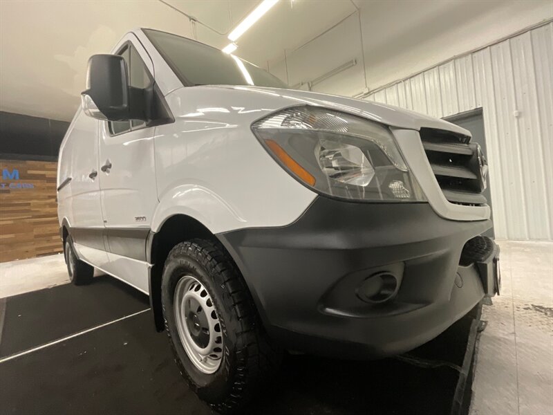 2016 Mercedes-Benz Sprinter 2500 CARGO VAN / 2.1L 4Cyl DIESEL / Standard Roof   - Photo 42 - Gladstone, OR 97027