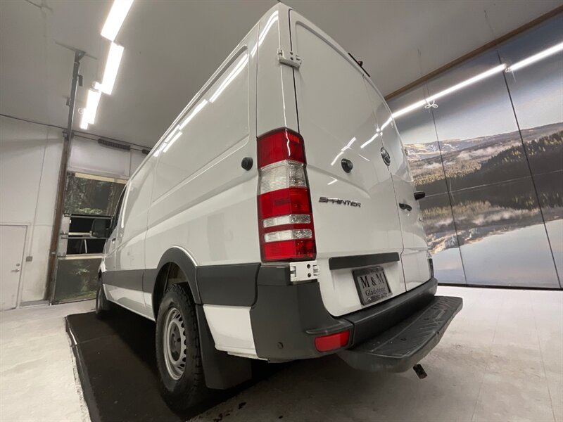 2016 Mercedes-Benz Sprinter 2500 CARGO VAN / 2.1L 4Cyl DIESEL / Standard Roof   - Photo 39 - Gladstone, OR 97027