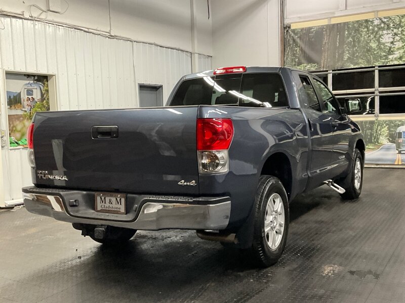 2008 Toyota Tundra SR5 Double Cab 4X4 / 5.7L V8 / 27,000 MILES  RUST FREE / SUPER CLEAN / ONLY 27,000 MILES - Photo 8 - Gladstone, OR 97027