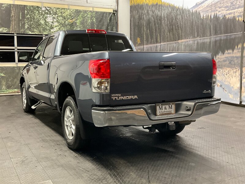 2008 Toyota Tundra SR5 Double Cab 4X4 / 5.7L V8 / 27,000 MILES  RUST FREE / SUPER CLEAN / ONLY 27,000 MILES - Photo 7 - Gladstone, OR 97027