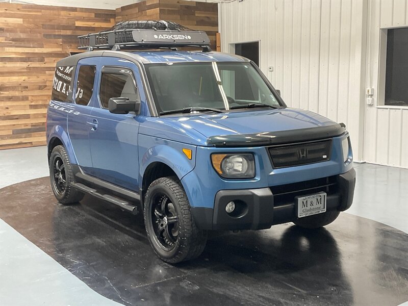 2008 Honda Element EX Sport Utility AWD / 5-Speed Manual / RUST FREE  / LOCAL SUV / Luggage Rack - Photo 2 - Gladstone, OR 97027