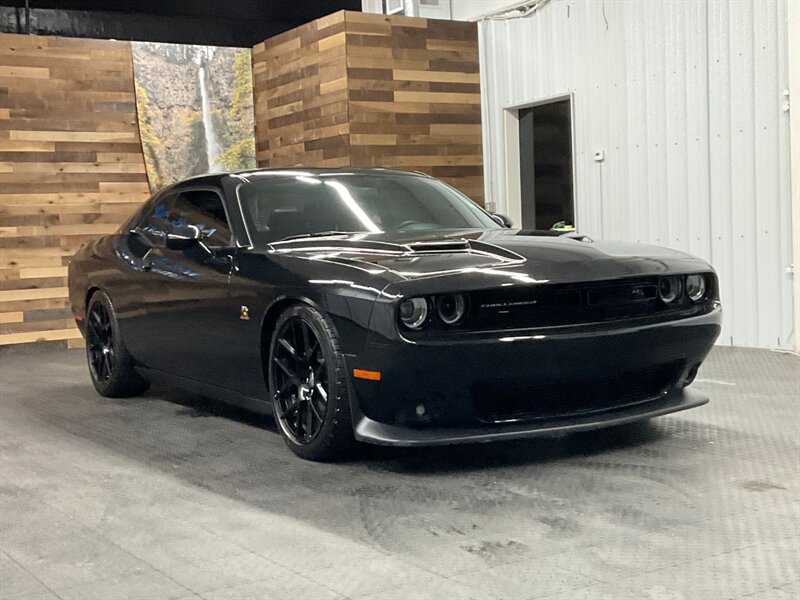 2015 Dodge Challenger R/T Scat Pack Coupe/ 6.4L V8 HEMI /ONLY 18,000 MIL  LOCAL CAR / 18K MILES / 6.4L HEMI / HEATED & COOLED SEATS - Photo 2 - Gladstone, OR 97027