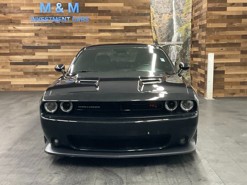 2015 Dodge Challenger R/T Scat Pack Coupe/ 6.4L V8 HEMI /ONLY 18,000 MIL  LOCAL CAR / 18K MILES / 6.4L HEMI / HEATED & COOLED SEATS - Photo 5 - Gladstone, OR 97027