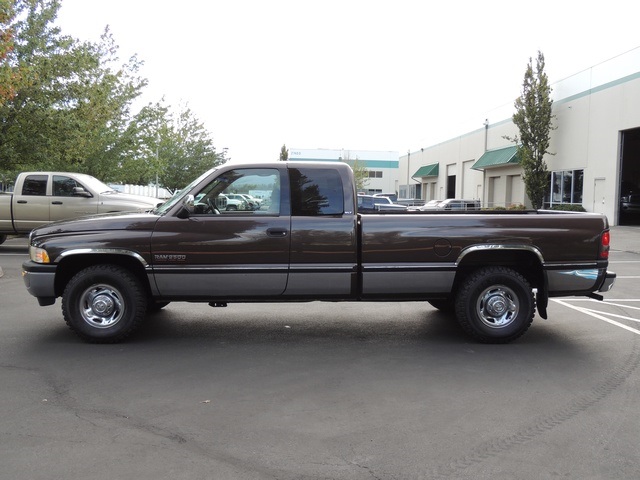 1997 Dodge Ram 2500 Laramie SLT / 2WD / Cummins Diesel / 12-VALVE   - Photo 3 - Portland, OR 97217