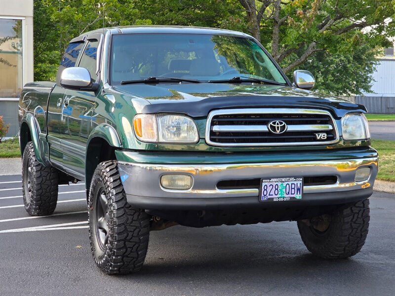 2001 Toyota Tundra SR5 V8 4X4 / TRD OFF ROAD / TIMING BELT + WATER PUMP /BRAND NEW LIFT KIT / BRAND NEW MUD TIRES /123K MILES ONLY - Photo 2 - Portland, OR 97217