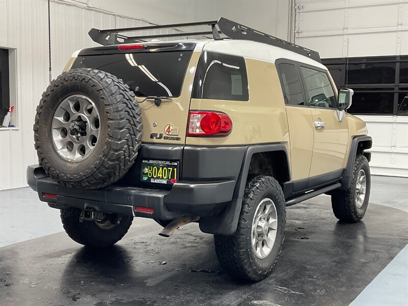 2011 Toyota FJ Cruiser 4X4 / V6 / Backup Camera / NO RUST / 109K MILES  / REAR DIFF LOCK - Photo 8 - Gladstone, OR 97027