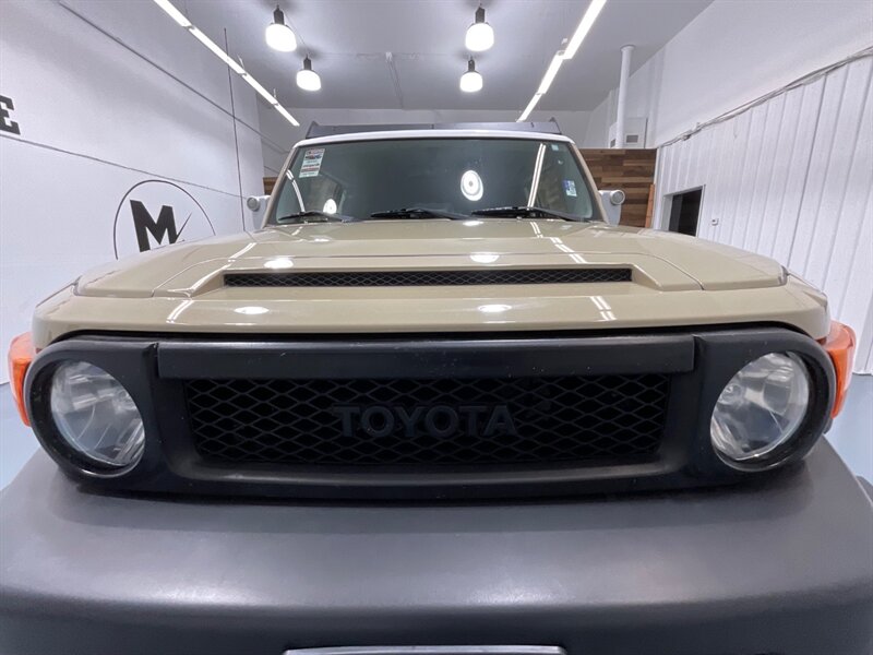 2011 Toyota FJ Cruiser 4X4 / V6 / Backup Camera / NO RUST / 109K MILES  / REAR DIFF LOCK - Photo 30 - Gladstone, OR 97027