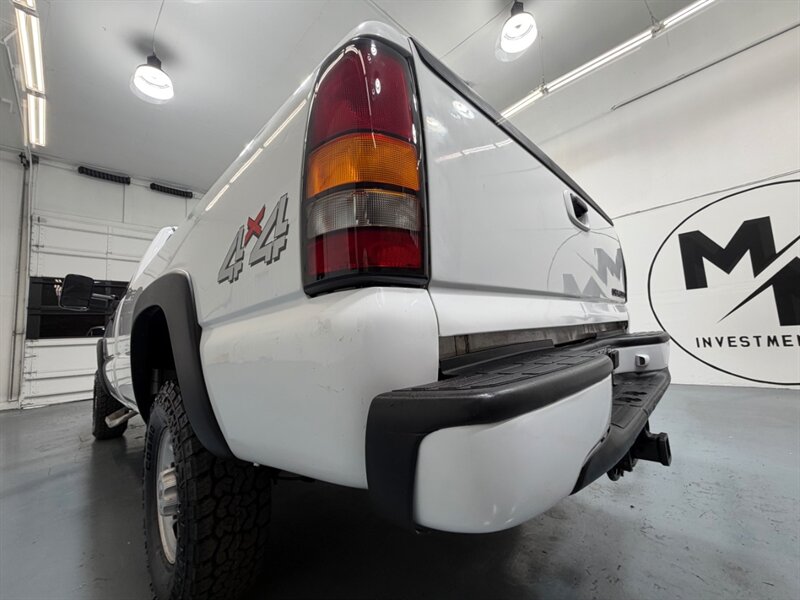 2001 Chevrolet Silverado 2500 2500HD LS Regular Cab 4X4 8.1L V8 / NEW TIRES / LONG BED / ZERO RUST / 136K MILES - Photo 45 - Gladstone, OR 97027