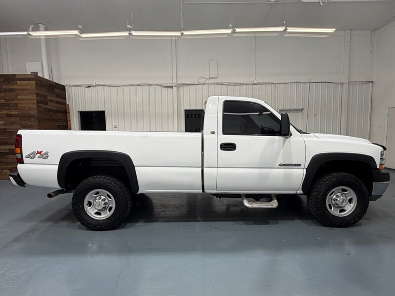 2001 Chevrolet Silverado 2500 2500HD LS Regular Cab 4X4 8.1L V8 / NEW TIRES / LONG BED / ZERO RUST / 136K MILES - Photo 4 - Gladstone, OR 97027