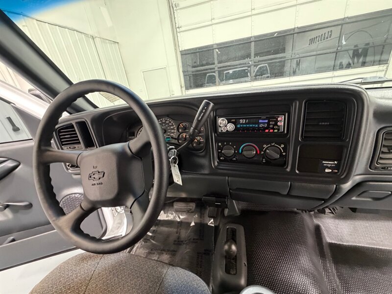 2001 Chevrolet Silverado 2500 2500HD LS Regular Cab 4X4 8.1L V8 / NEW TIRES / LONG BED / ZERO RUST / 136K MILES - Photo 15 - Gladstone, OR 97027