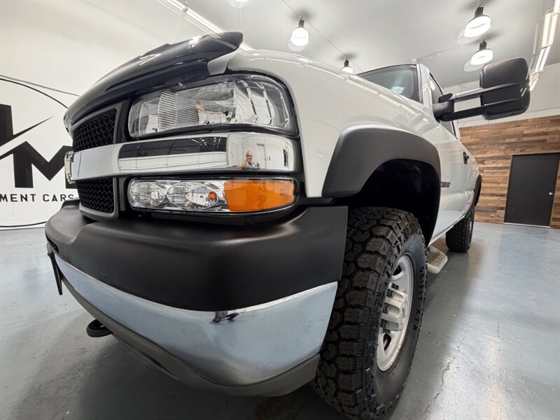 2001 Chevrolet Silverado 2500 2500HD LS Regular Cab 4X4 8.1L V8 / NEW TIRES / LONG BED / ZERO RUST / 136K MILES - Photo 43 - Gladstone, OR 97027