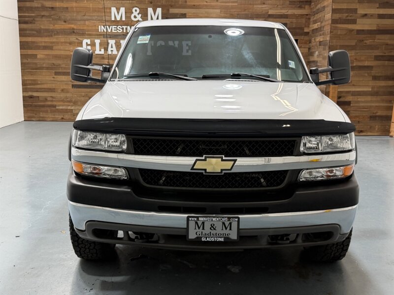 2001 Chevrolet Silverado 2500 2500HD LS Regular Cab 4X4 8.1L V8 / NEW TIRES / LONG BED / ZERO RUST / 136K MILES - Photo 5 - Gladstone, OR 97027