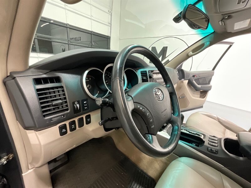 2006 Toyota 4Runner Limited Sport Utility 4.0L V6 / Leather / Sunroof  / Heated Seats / Local RUST FREE - Photo 26 - Gladstone, OR 97027
