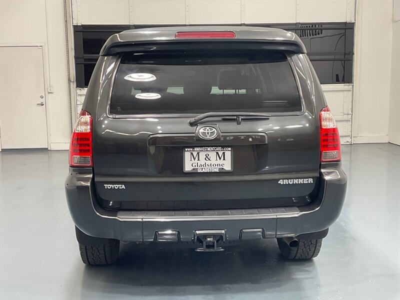 2006 Toyota 4Runner Limited Sport Utility 4.0L V6 / Leather / Sunroof  / Heated Seats / Local RUST FREE - Photo 6 - Gladstone, OR 97027