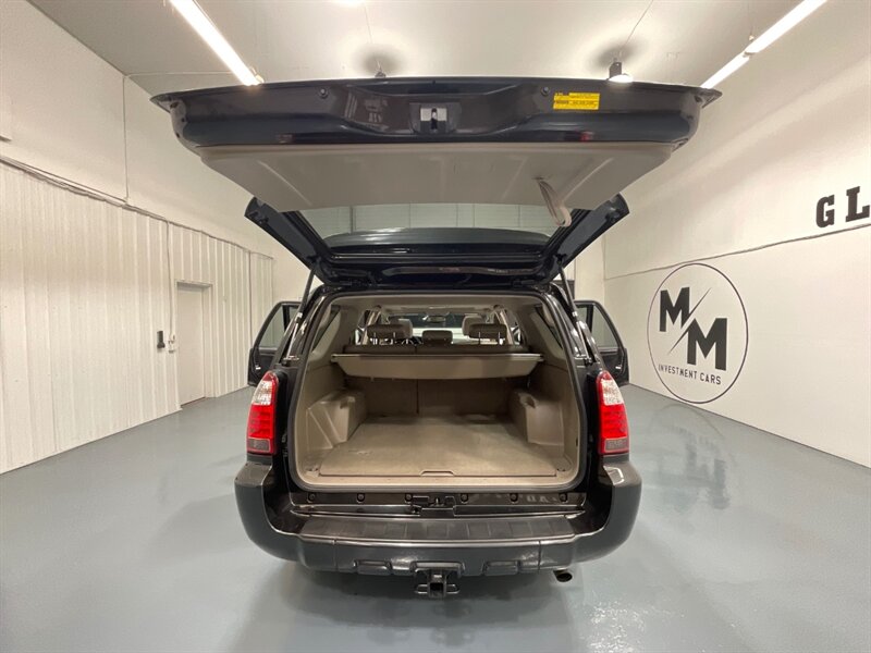 2006 Toyota 4Runner Limited Sport Utility 4.0L V6 / Leather / Sunroof  / Heated Seats / Local RUST FREE - Photo 30 - Gladstone, OR 97027