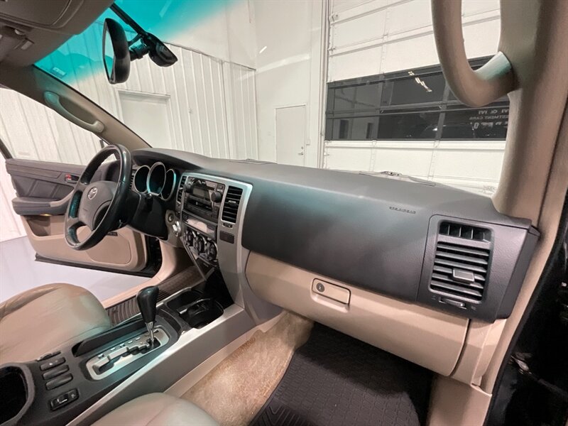2006 Toyota 4Runner Limited Sport Utility 4.0L V6 / Leather / Sunroof  / Heated Seats / Local RUST FREE - Photo 34 - Gladstone, OR 97027