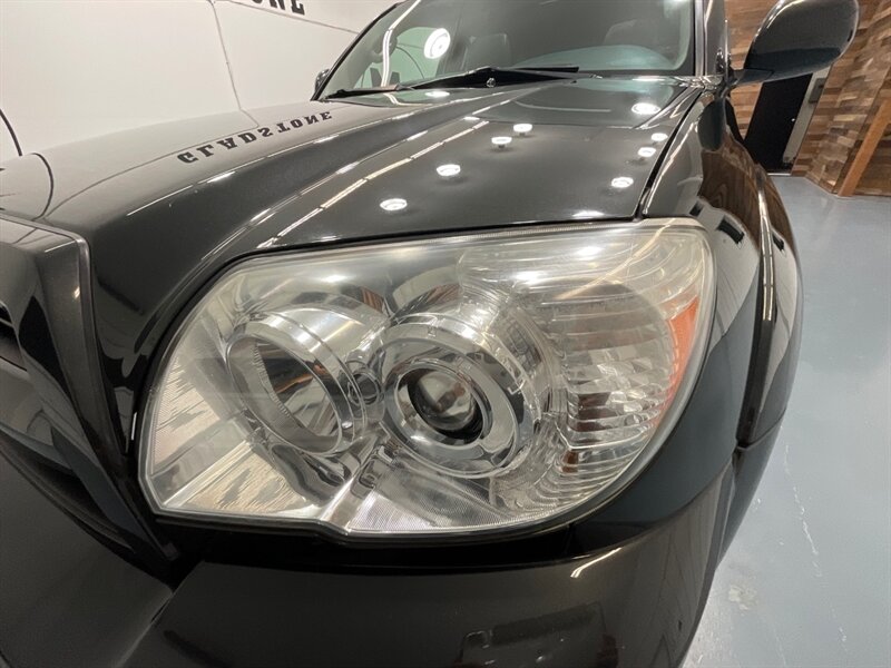 2006 Toyota 4Runner Limited Sport Utility 4.0L V6 / Leather / Sunroof  / Heated Seats / Local RUST FREE - Photo 47 - Gladstone, OR 97027