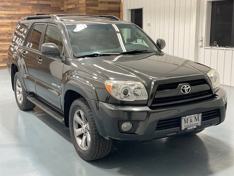 2006 Toyota 4Runner Limited Sport Utility 4.0L V6 / Leather / Sunroof  / Heated Seats / Local RUST FREE - Photo 45 - Gladstone, OR 97027