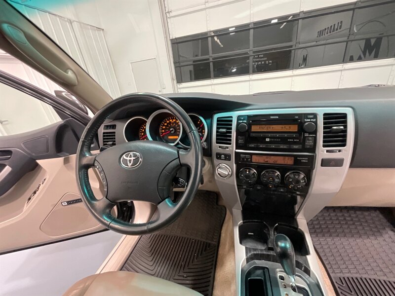 2006 Toyota 4Runner Limited Sport Utility 4.0L V6 / Leather / Sunroof  / Heated Seats / Local RUST FREE - Photo 38 - Gladstone, OR 97027