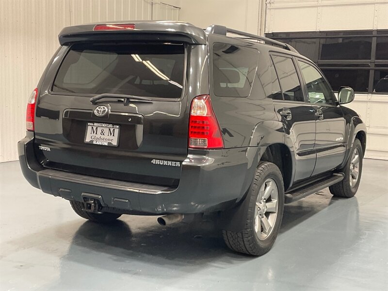 2006 Toyota 4Runner Limited Sport Utility 4.0L V6 / Leather / Sunroof  / Heated Seats / Local RUST FREE - Photo 7 - Gladstone, OR 97027