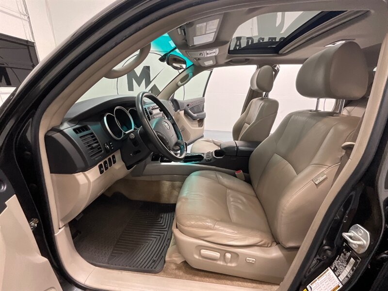 2006 Toyota 4Runner Limited Sport Utility 4.0L V6 / Leather / Sunroof  / Heated Seats / Local RUST FREE - Photo 11 - Gladstone, OR 97027