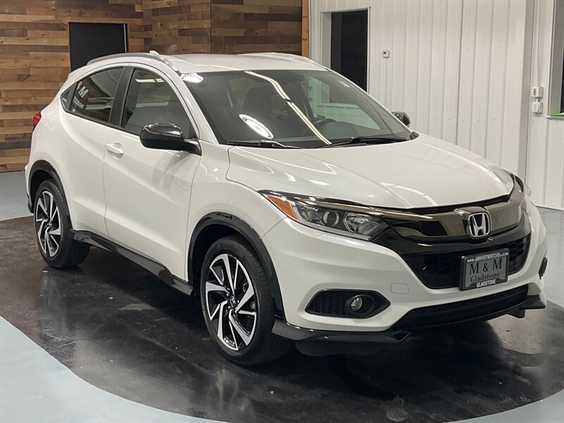 2020 Honda HR-V Sport SUV AWD / 4Cyl / Backup Cam / 40,000 MILES  / LOCAL SUV - Photo 2 - Gladstone, OR 97027